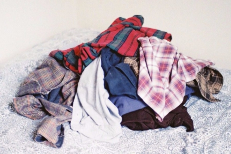 Γιατί δεν πρέπει να αφήνουμε άπλυτα ρούχα πολλές μέρες σε ένα δωμάτιο - Τι ανακάλυψαν επιστήμονες - Media