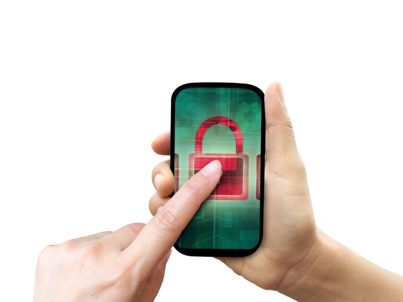 Πέντε τρόποι για να αποφύγετε να σας «ψάξουν» το κινητό τηλέφωνό σας - Media