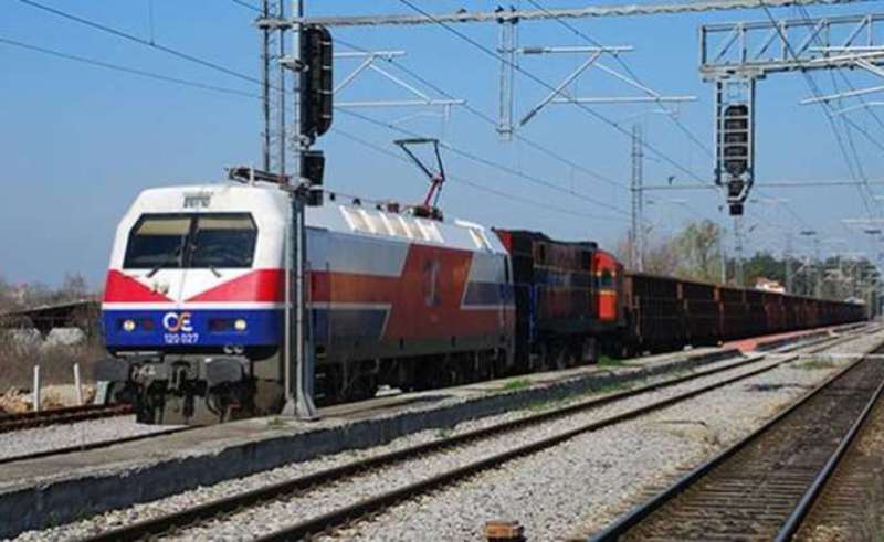 Τραγωδία στη Θεσσαλονίκη: Έχασε την ισορροπία του και τον παρέσυρε διερχόμενο τρένο  - Media