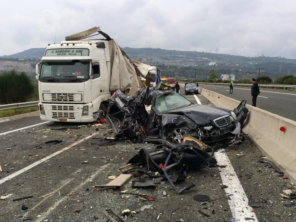 Τροχαία ατυχήματα στην Ελλάδα: Η «γενοκτονία» των νεοελλήνων - Media
