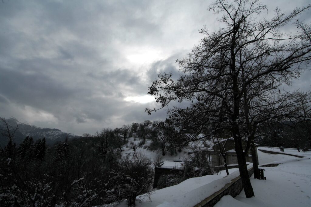 Έκτακτο δελτίο επιδείνωσης του καιρού: Έρχονται πυκνές χιονοπτώσεις και καταιγίδες  - Media