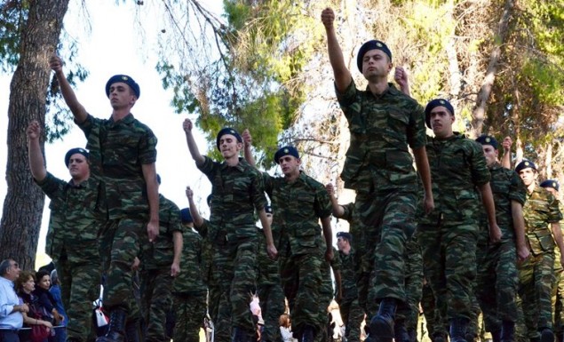 «Μας σέρβιραν συσσίτιο με σκουλήκια» - Τι καταγγέλλουν νεοσύλλεκτοι στο Μεσολόγγι - Media