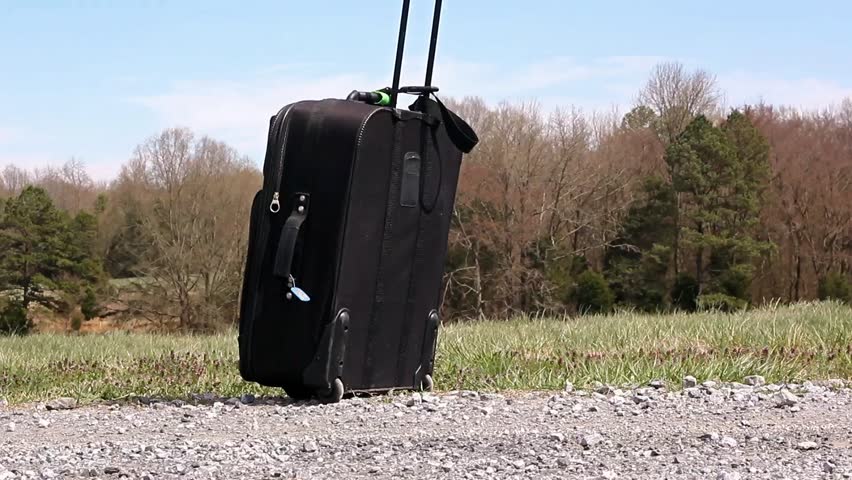 Στο «πόδι» η Θεσσαλονίκη για μια εγκαταλελειμμένη μαύρη βαλίτσα - Media