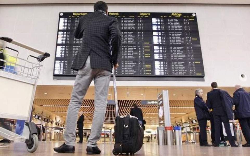 Νέα ψυχρολουσία: Καραντίνα για τους ταξιδιώτες από την Ελλάδα και στο Βέλγιο - Μετά την Γερμανία - Media