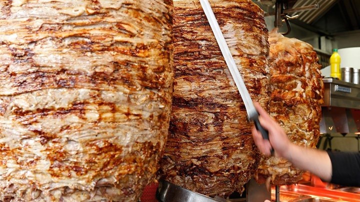 H πρώτη αντίδραση από τις Βρυξέλλες μετά τον σάλο για το θέμα του γύρου - Η θέση της Κομισιόν  - Media