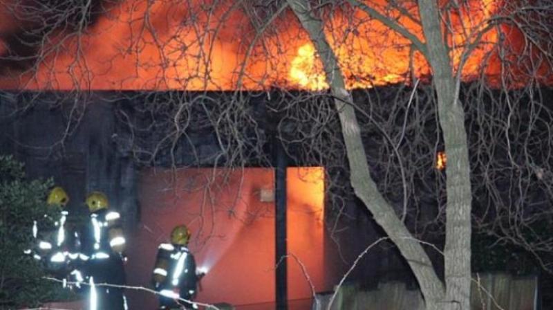 Υπό έλεγχο η φωτιά στο Ζωολογικό Κήπο του Λονδίνου - Μέχρι στιγμής δεν υπάρχουν τραυματισμοί ζώων (Photos) - Media