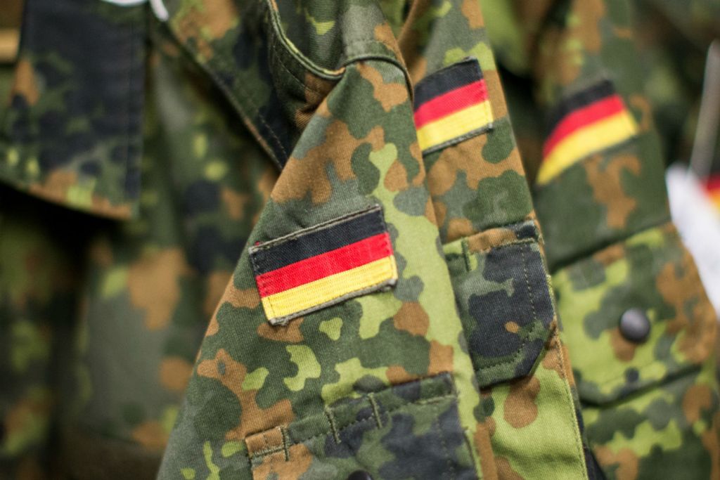 Γερμανία: Φασίστας στρατιώτης σχεδίαζε να δολοφονήσει πολιτικούς – Θα ενοχοποιούσε πρόσφυγες - Media