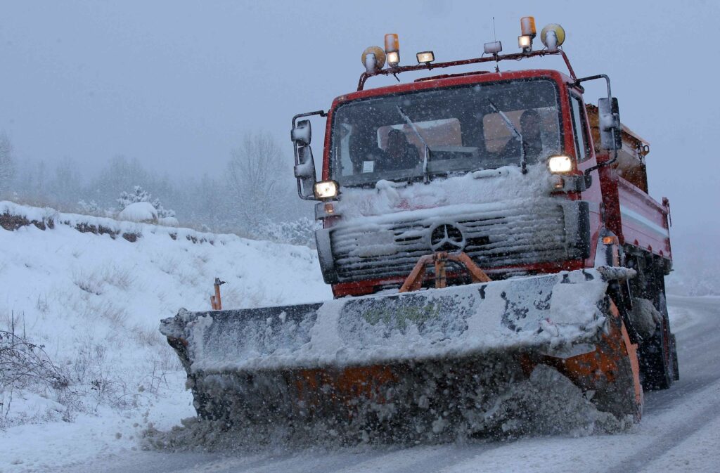 Σε ετοιμότητα η Περιφέρεια Αττικής για την αντιμετώπιση του χιονιά - Media