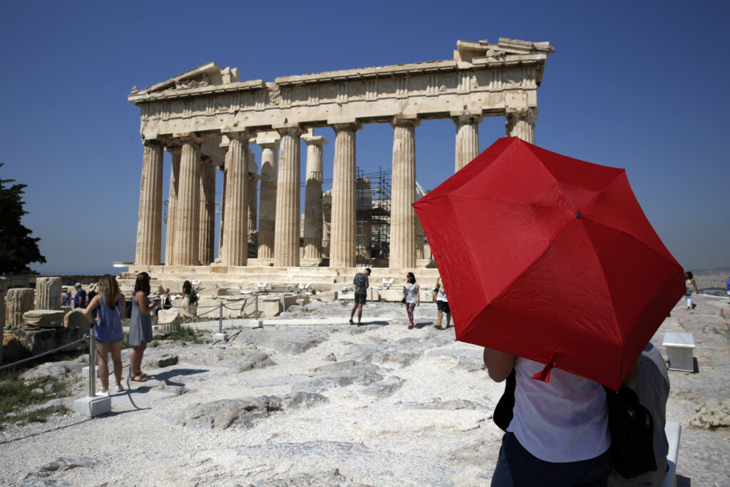 Θετικά μηνύματα για τον ελληνικό τουρισμό το νέο έτος – Παρακαταθήκη του 2017 τα ρεκόρ σε έσοδα και αφίξεις - Media