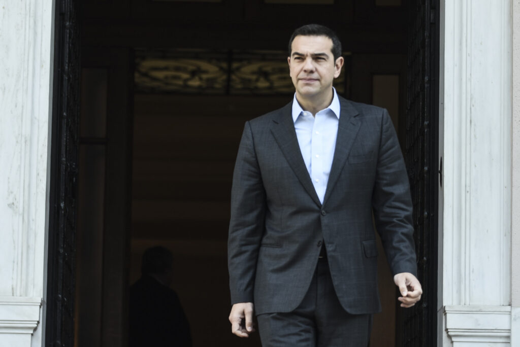 Τσίπρας: Νίκη του ελληνικού λαού η έξοδος από το Μνημόνιο - Media