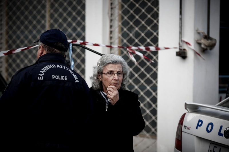Συγκλονιστικές αποκαλύψεις για το φρικτό έγκλημα στους Αγίους Αναργύρους: Πώς δολοφονήθηκε η γυναίκα του αστυνομικού - Media