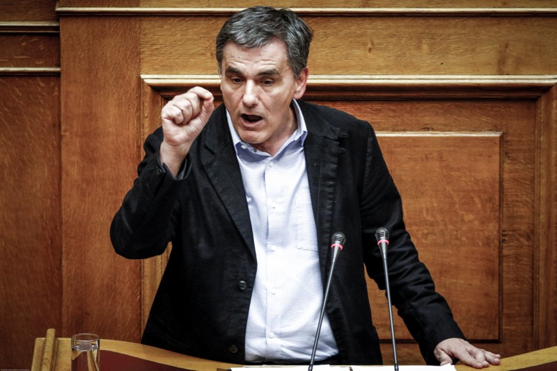 Tσακαλώτος προς ΔΗΣΥ: Tο ΔΝΤ εσείς το φέρατε, μην πάτε να βγείτε και από πάνω – Βενιζέλος: Το Ταμείο το επέβαλε η Γερμανία - Media