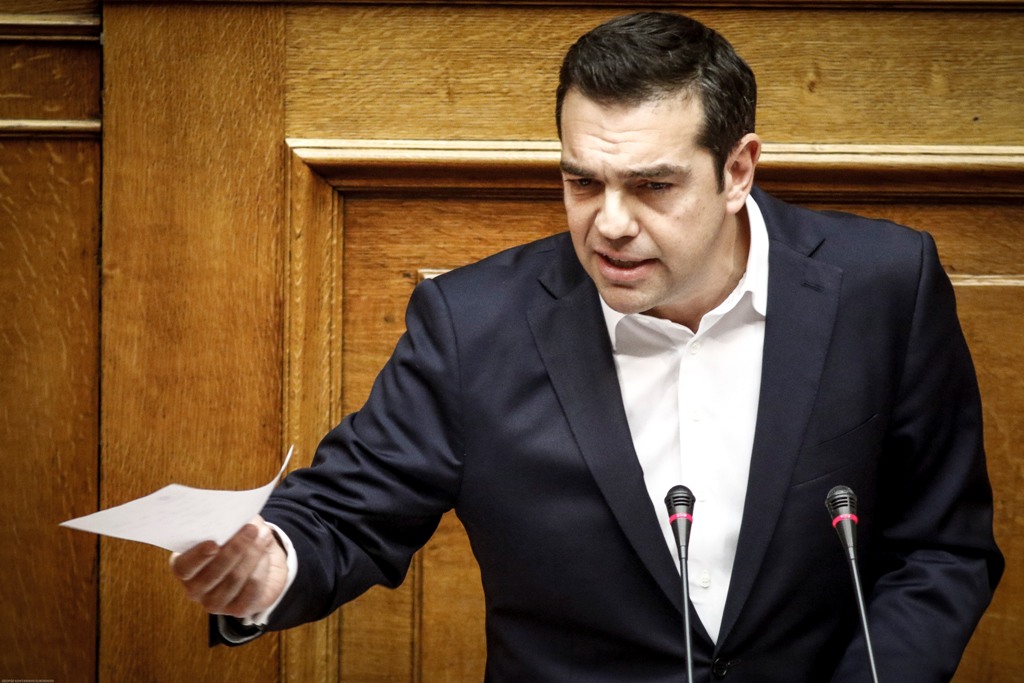 Διαβεβαίωση Τσίπρα ότι η χώρα ανακτά τα κλειδιά της οικονομίας - Επίθεση σε Κυριάκο, Σαμαρά για το «ψεύτικο» success story  του 2014 - Media