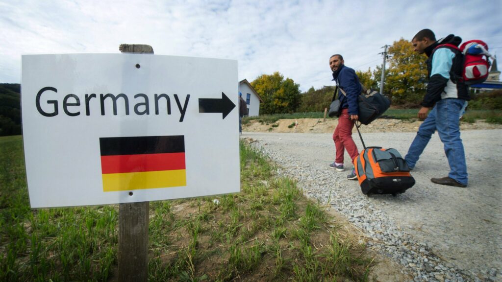 Γερμανία: Δίνουν στους πρόσφυγες μέχρι και 3.000€ για να γυρίσουν σπίτια τους - Media