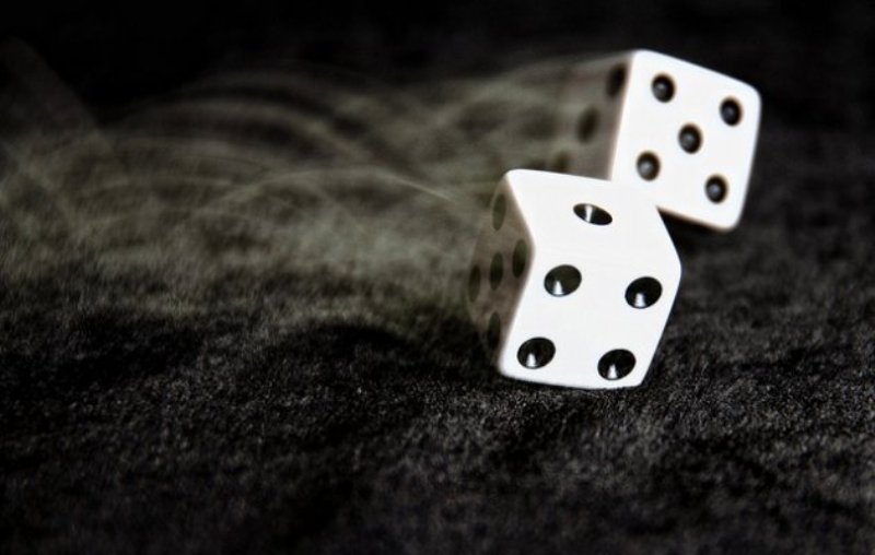 Ρέθυμνο: Από τα ζάρια στις... χειροπέδες - Media