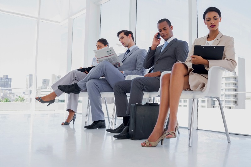 Τα πέντε ρούχα που ΠΟΤΕ δεν πρέπει να φοράτε στη δουλειά - Media