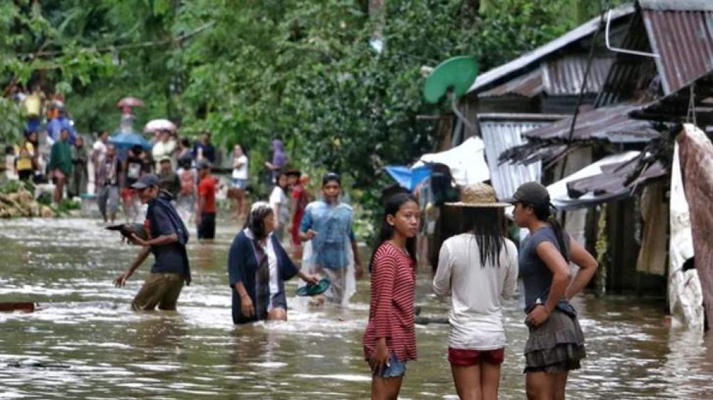 Φιλιππίνες: Τουλάχιστον 43 νεκροί και 45 αγνοούμενοι από το πέρασμα τροπικής καταιγίδας - Media