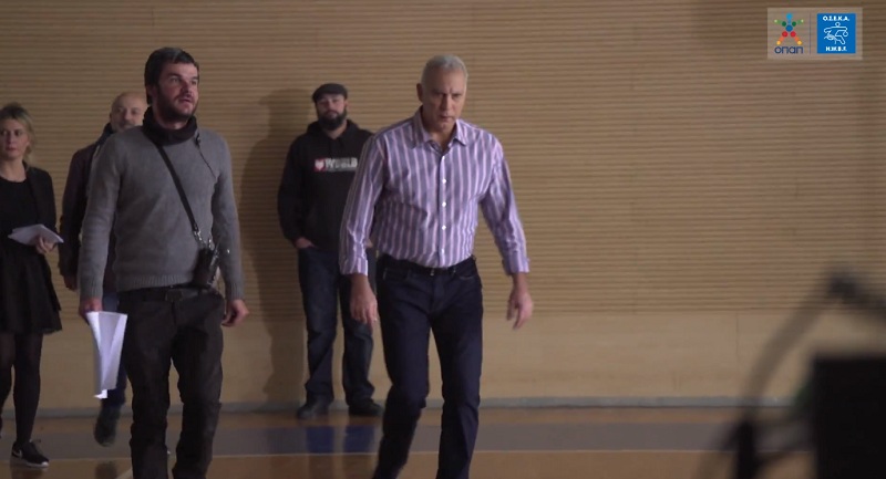 Η επιστροφή του Νίκου Γκάλη στο παρκέ – Τι λένε οι «συμπαίκτες» του στο τηλεοπτικό σποτ για τη συνεργασία με τον αθλητή-θρύλο - Media