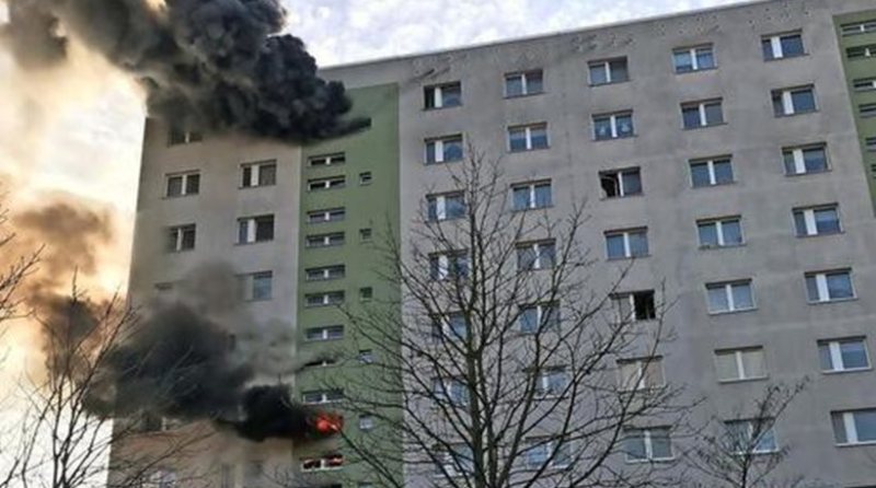 Πυρκαγιά σε πολυκατοικία στο Βερολίνο: 18 τραυματίες - Media
