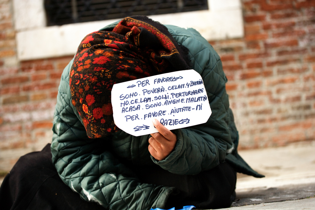 Στοιχεία σοκ: Το 1/3 των Ιταλών κάτω από το όριο της φτώχειας - Media