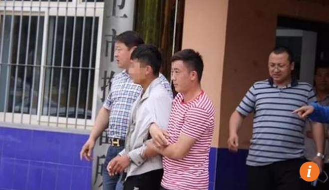 Ποινή φυλάκισης ενός έτους σε Κινέζο επειδή ποδοπάτησε πορτρέτο του Τζένγκις Χαν - Media