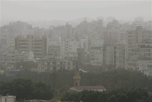 Κύπρος: «Κόκκινος» συναγερμός λόγω επικίνδυνα υψηλών επιπέδων σκόνης στην ατμόσφαιρα - Media