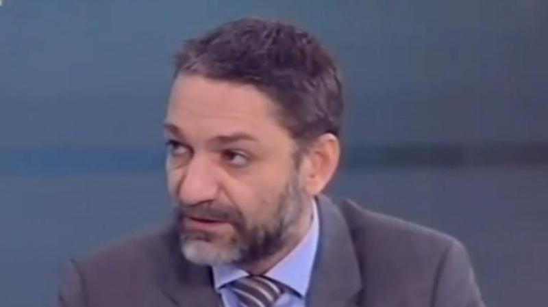 To τίποτα - Media