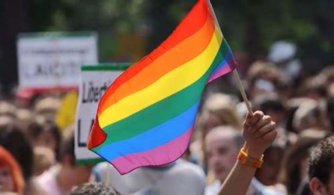 Αυστρία: Το Συνταγματικό Δικαστήριο νομιμοποιεί τον γάμο μεταξύ ομοφυλόφιλων - Media
