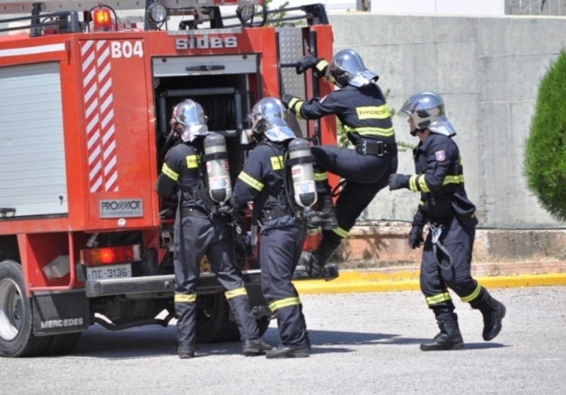 Λάρισα: Καταστροφές προκάλεσε φωτιά σε σπίτι στον Μόδεστο - Media