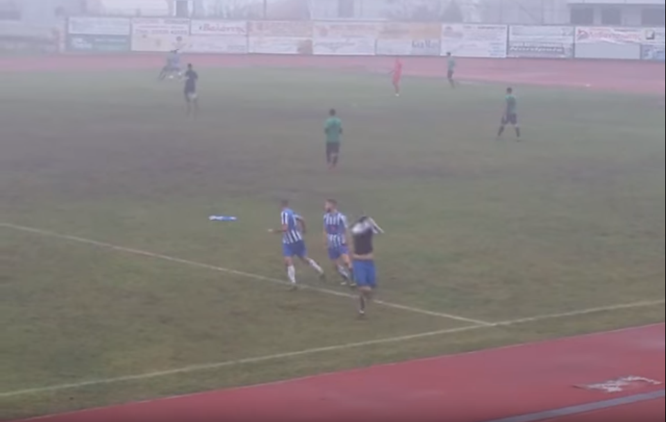 Ποδοσφαιριστής στη Νάουσα πανηγύρισε ξέφρενα γκολ που δεν μπήκε ποτέ (Video)  - Media