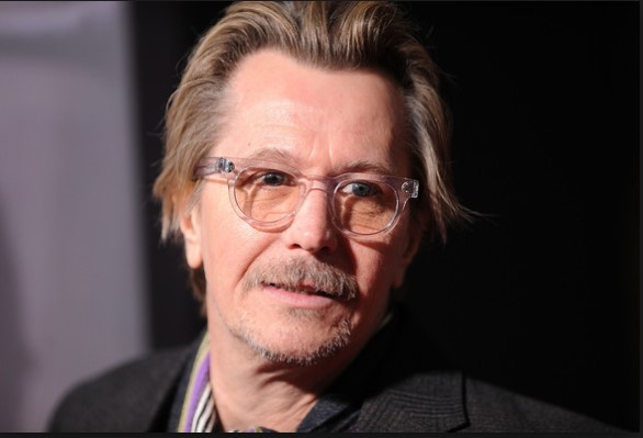 Γκάρι Όλντμαν: Έπαθε δηλητηρίαση από τη νικοτίνη των πούρων στο ρόλο του Τσόρτσιλ - Media