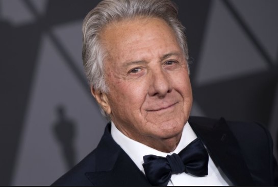 Νέα καταγγελία: Ήμουν 16 όταν ο Χόφμαν γδύθηκε μπροστά μου - Media