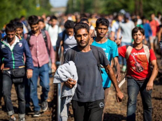 Γερμανία: Να εξακριβώνεται υποχρεωτικά η ηλικία νεαρών προσφύγων - Media