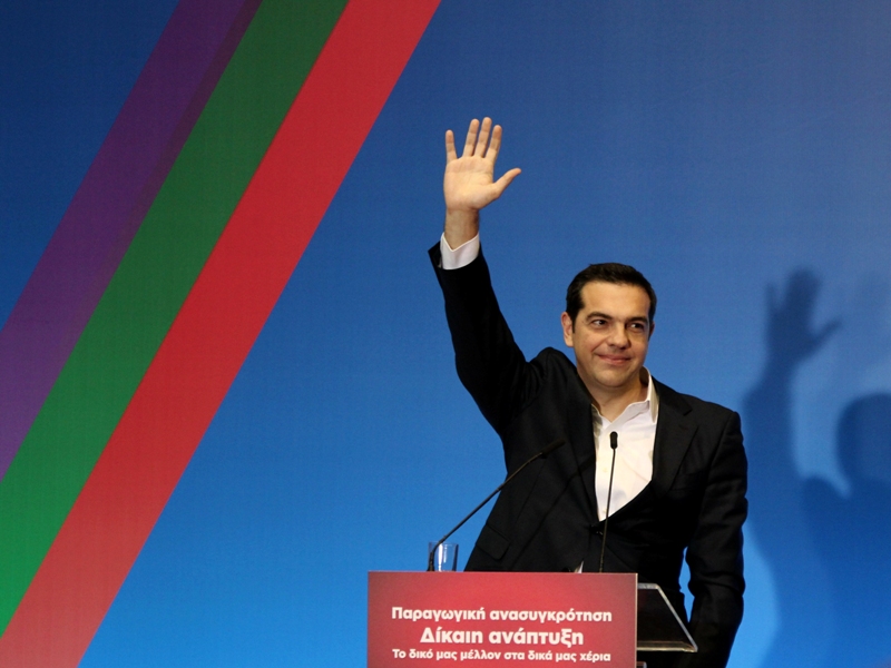 Τσίπρας από Ελευσίνα: Οι ευθύνες για Μάνδρα δεν θα μείνουν «ορφανές» - Αιχμές για Σαμαρά, Μητσοτάκη - Media