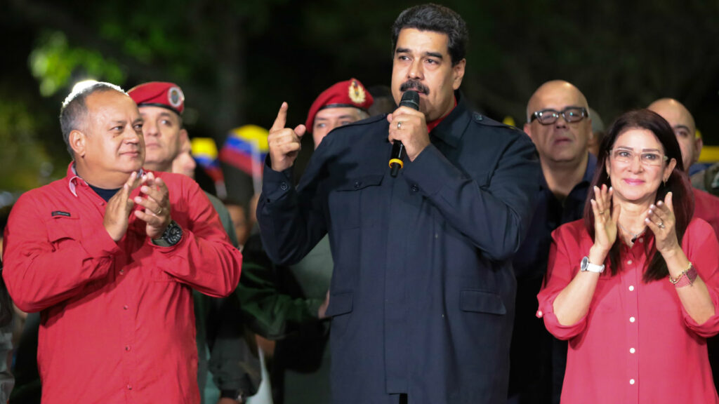 Ο Μαδούρο αποκλείει την αντιπολίτευση από τις προεδρικές εκλογές του 2018 λόγω της αποχής τους στις δημοτικές - Media