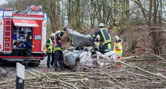 Σάρωσε τη Βόρεια Ευρώπη η φονική καταιγίδα «Φρειδερίκη» - Έντεκα οι νεκροί (Photos/Video) - Media