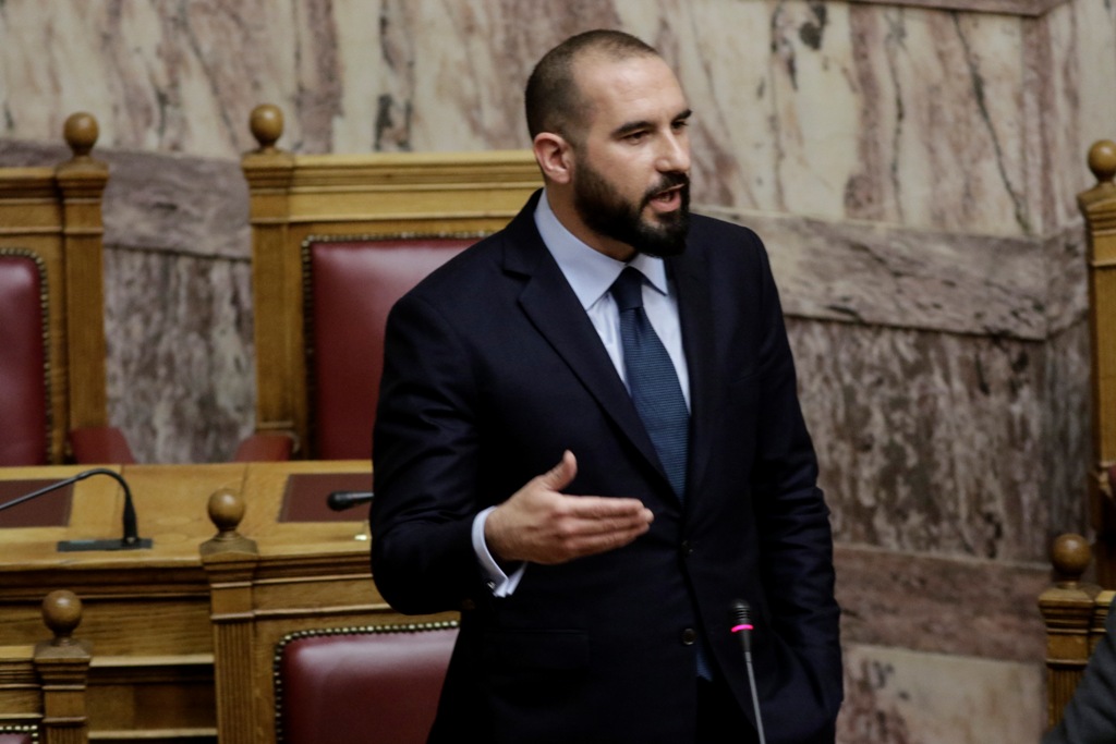 «Καρφί» Τζανακόπουλου σε δημοσιογράφο: Να επιστρέψει στο δημοτικό για να μάθει ανάγνωση - Media