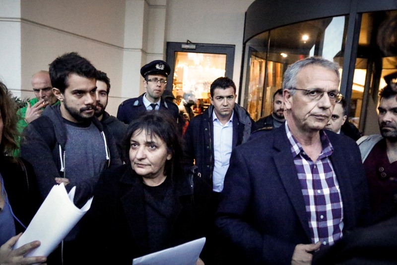 Στην ΚΕ του ΣΥΡΙΖΑ εργαζόμενοι στον «Κόκκινο» - Ζητούν ανάκληση των απολύσεων - Media