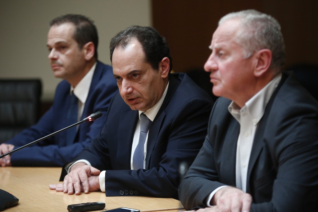 Σπίρτζης:  Δεν καταργείται το μειωμένο εισιτήριο των 60 λεπτών - Media