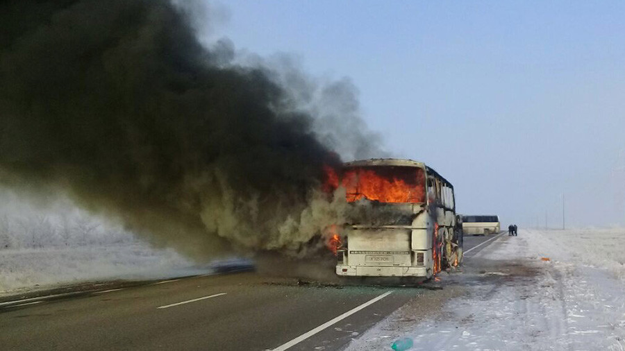 Καζακστάν: 52 άνθρωποι κάηκαν ζωντανοί από πυρκαγιά σε λεωφορείο - Media