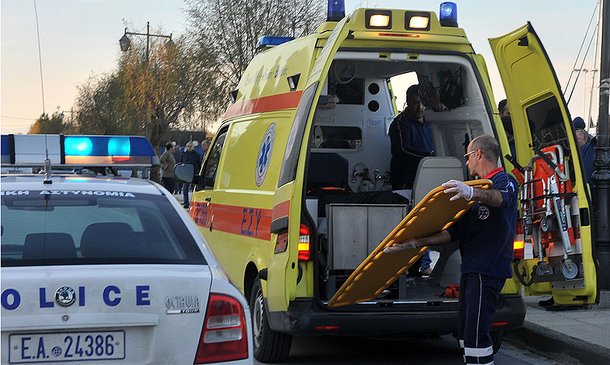 Ανατροπή βαν με μετανάστες στην Αλεξανδρούπολη - Πέντε τραυματίες - Media