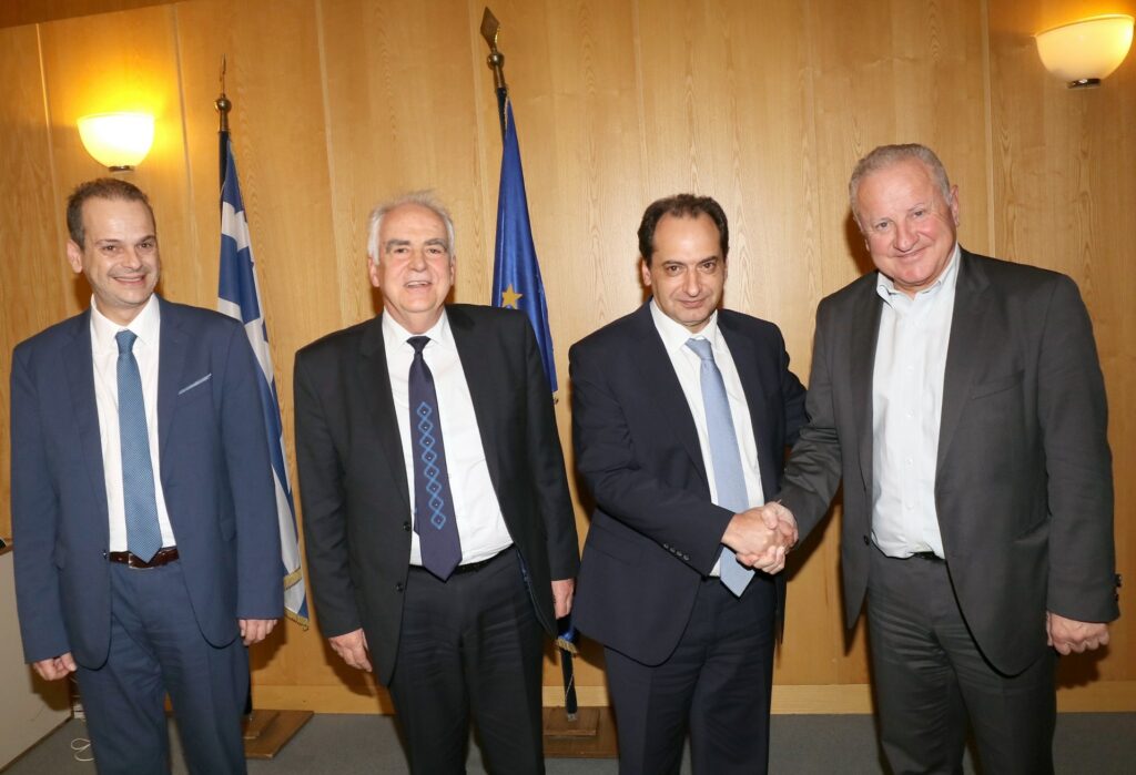 Κοινή Δράση του Υπ. Υποδομών και Μεταφορών και της Εταιρείας Ελληνικών Πετρελαίων για τη συγκοινωνιακή ανάταξη της Δ. Αττικής - Media