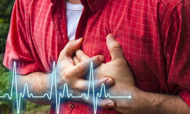 Έμφραγμα: Αν νιώσετε αυτά τα συμπτώματα παθαίνετε καρδιακή προσβολή (Video) - Media