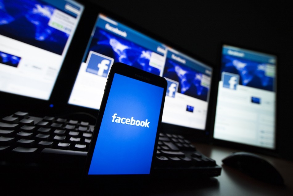 H Ευρώπη «πιέζει» το Facebook για τη διαρροή - Media