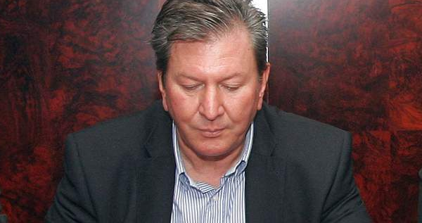 Ο διευθυντής, ο εξουσιαστής υπουργός κι ο αδύναμος εκδότης - Media