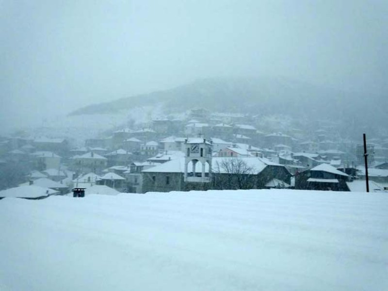 Στα λευκά η Λάρισα (Photos) - Media