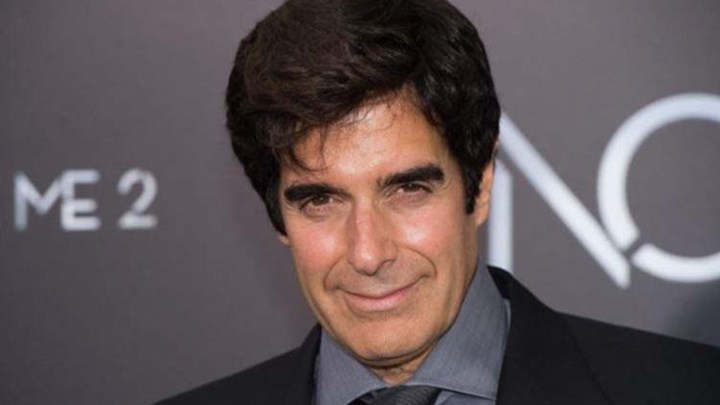 Ο Ντ. Κόπερφιλντ υποστηρίζει το #MeToo, παρά τις καταγγελίες εναντίον  του για σεξουαλική κακοποίηση - Media