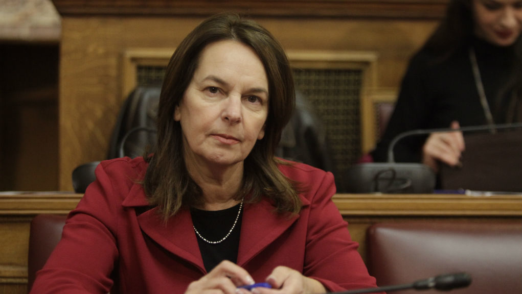 Παπανάτσιου: Καμία μείωση του αφορολόγητου - Έως τις 31 Μαρτίου οι νέες αντικειμενικές αξίες - Media