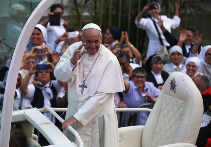 Ο πρόεδρος του Περού ζητάει την βοήθεια του Πάπα για την πολιτική κρίση - Media