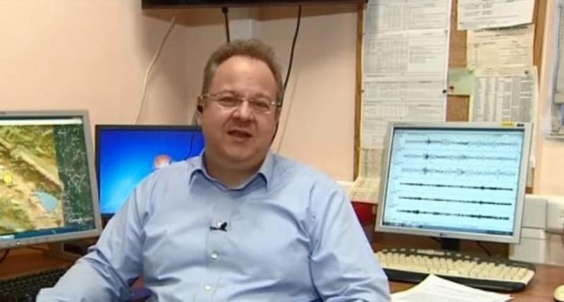 Παπαζάχος: Αδικαιολόγητα ήσυχο βράδυ στη Σάμο – Δεν μπορούμε να πούμε ότι πέρασαν τα χειρότερα - Media